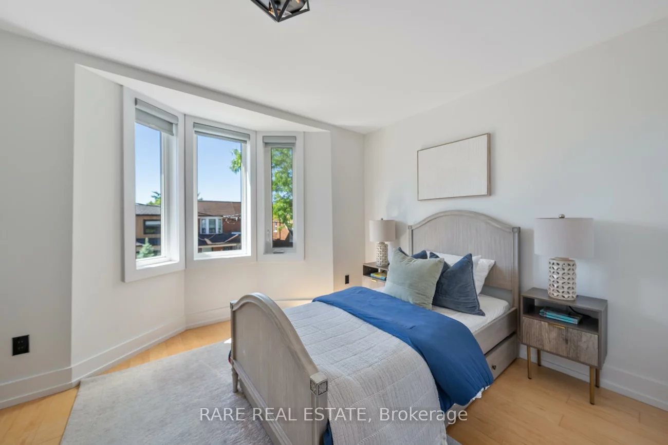 118, Mackay, Corso Italia-Davenport, Toronto
