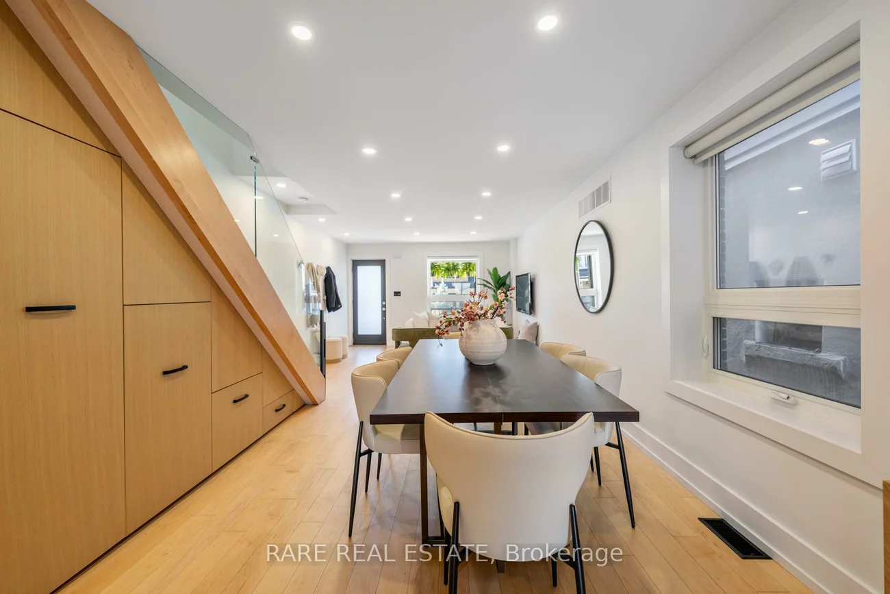 118, Mackay, Corso Italia-Davenport, Toronto
