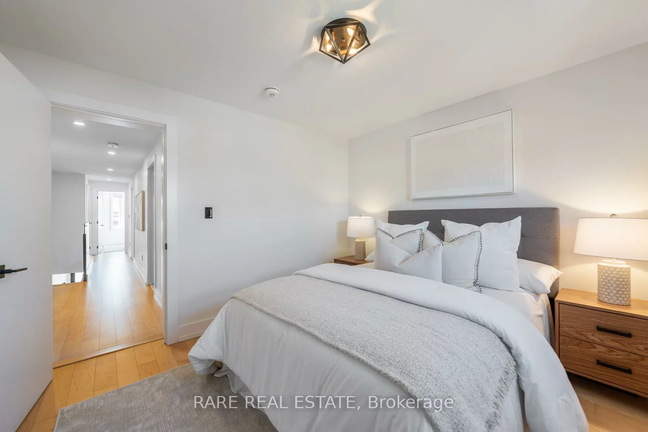 118, Mackay, Corso Italia-Davenport, Toronto