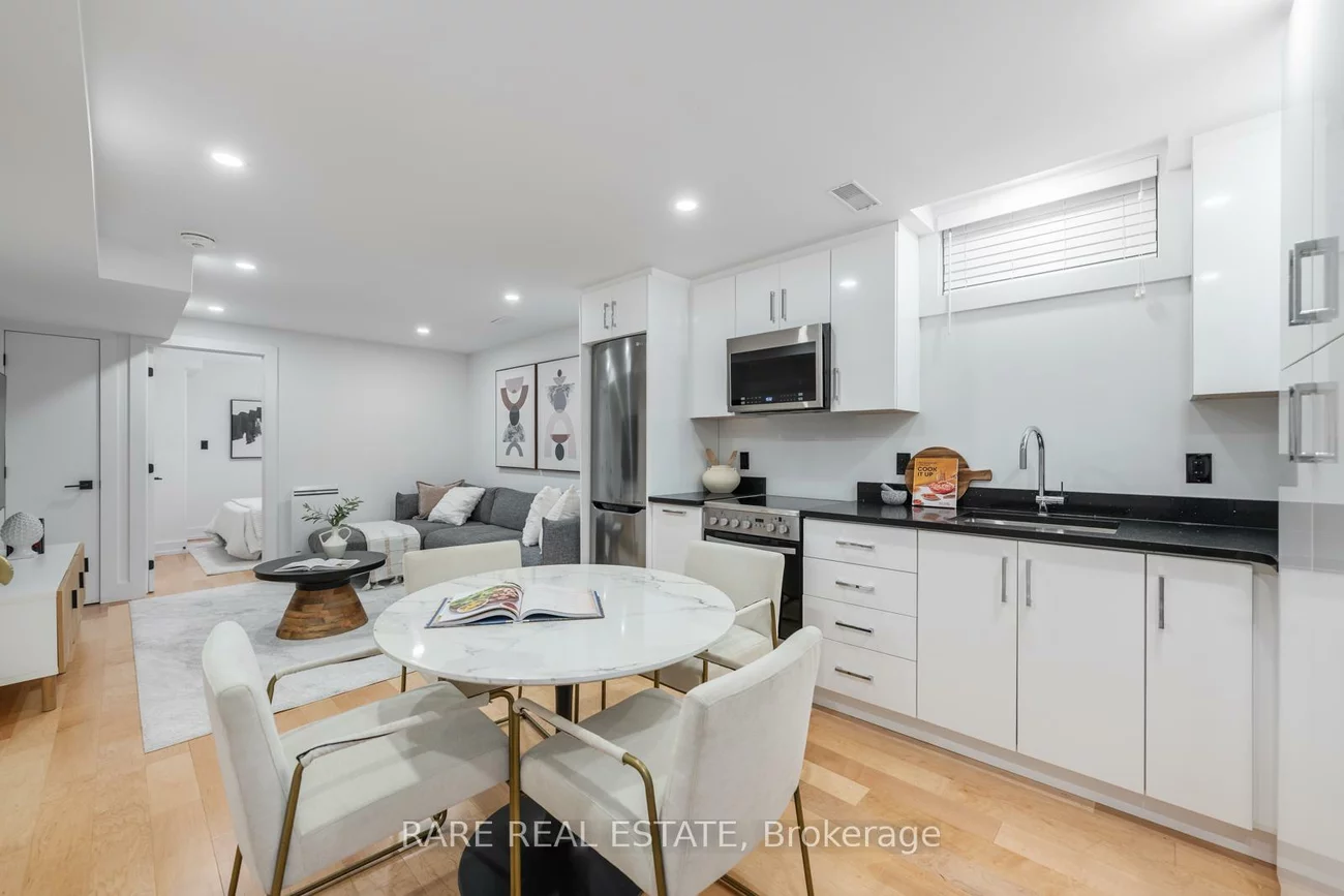 118, Mackay, Corso Italia-Davenport, Toronto