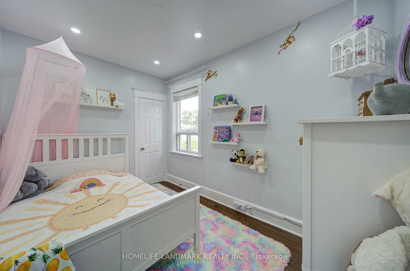 237, Belgravia, Briar Hill-Belgravia, Toronto