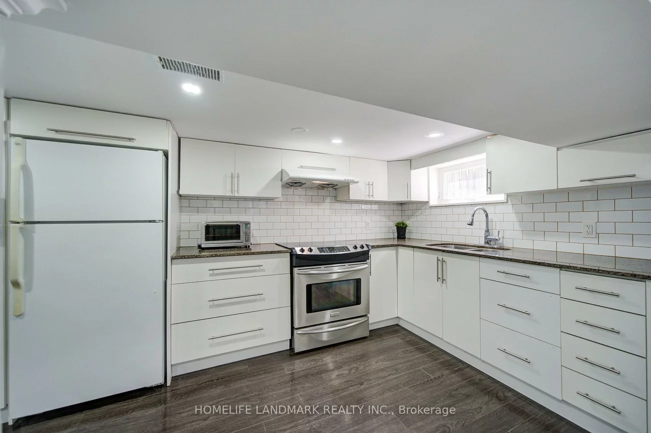 237, Belgravia, Briar Hill-Belgravia, Toronto