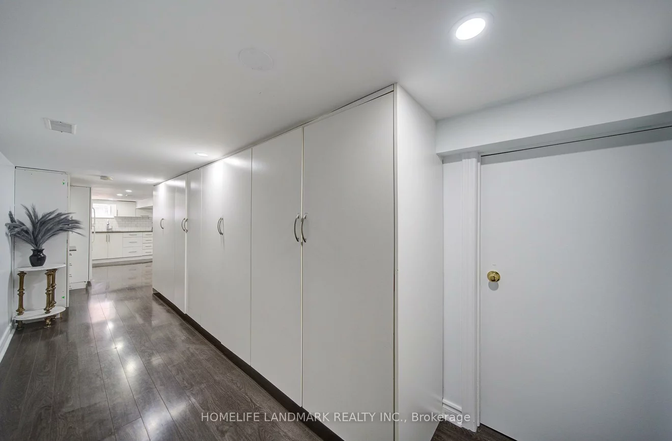 237, Belgravia, Briar Hill-Belgravia, Toronto