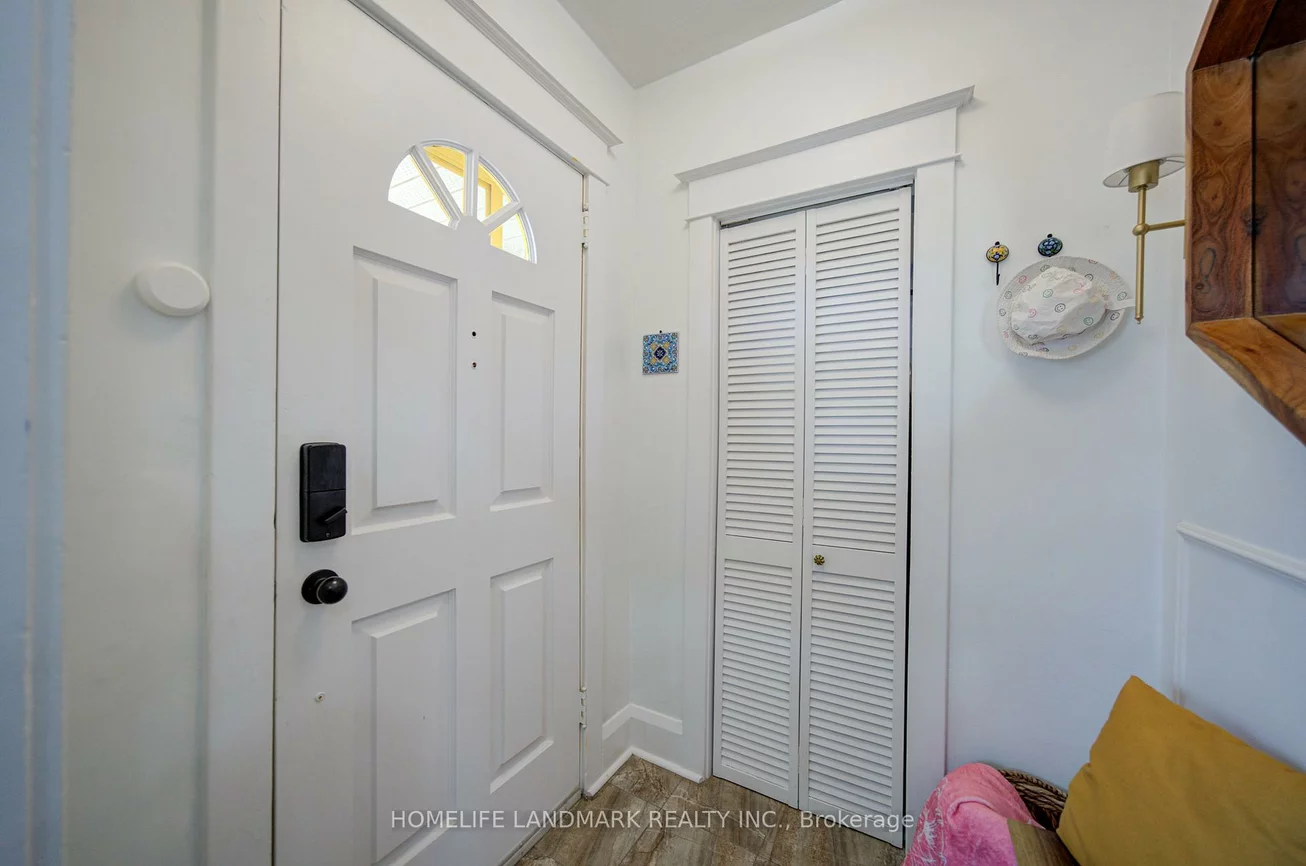 237, Belgravia, Briar Hill-Belgravia, Toronto