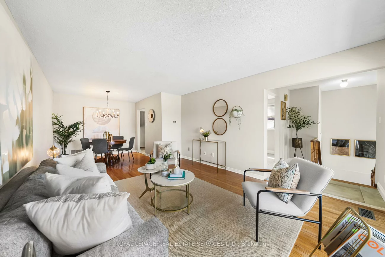 34, John Lindsay, Glenfield-Jane Heights, Toronto