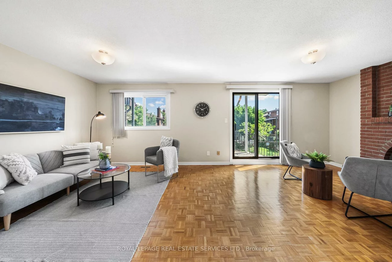 34, John Lindsay, Glenfield-Jane Heights, Toronto