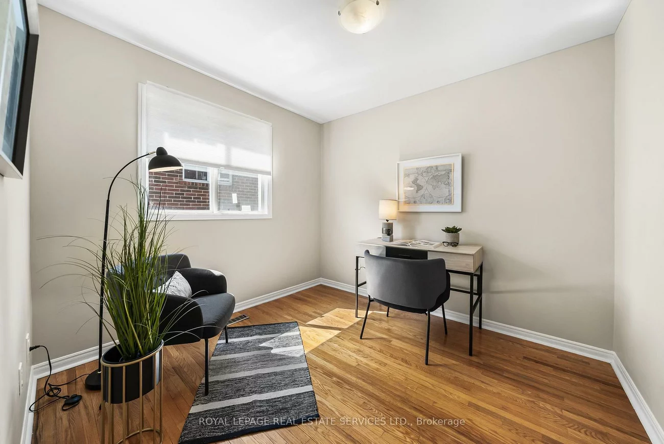 34, John Lindsay, Glenfield-Jane Heights, Toronto