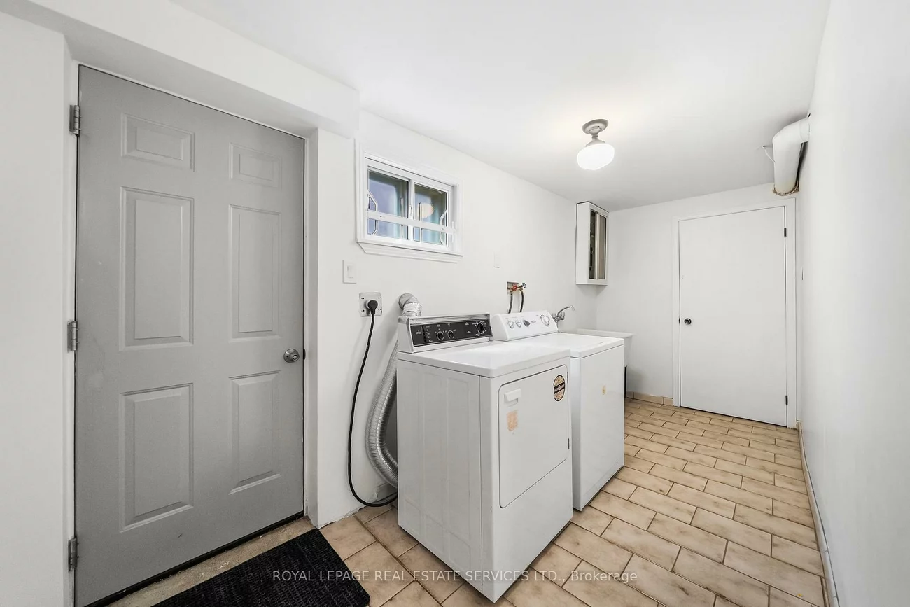 34, John Lindsay, Glenfield-Jane Heights, Toronto