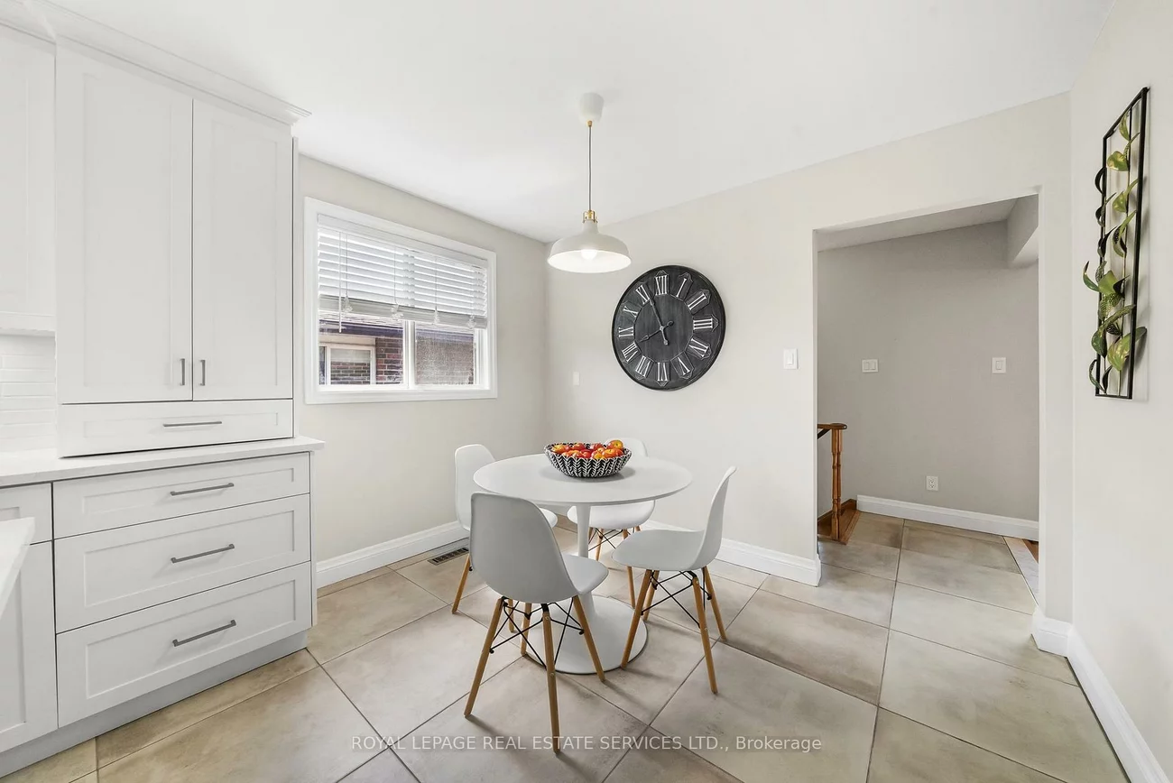 34, John Lindsay, Glenfield-Jane Heights, Toronto