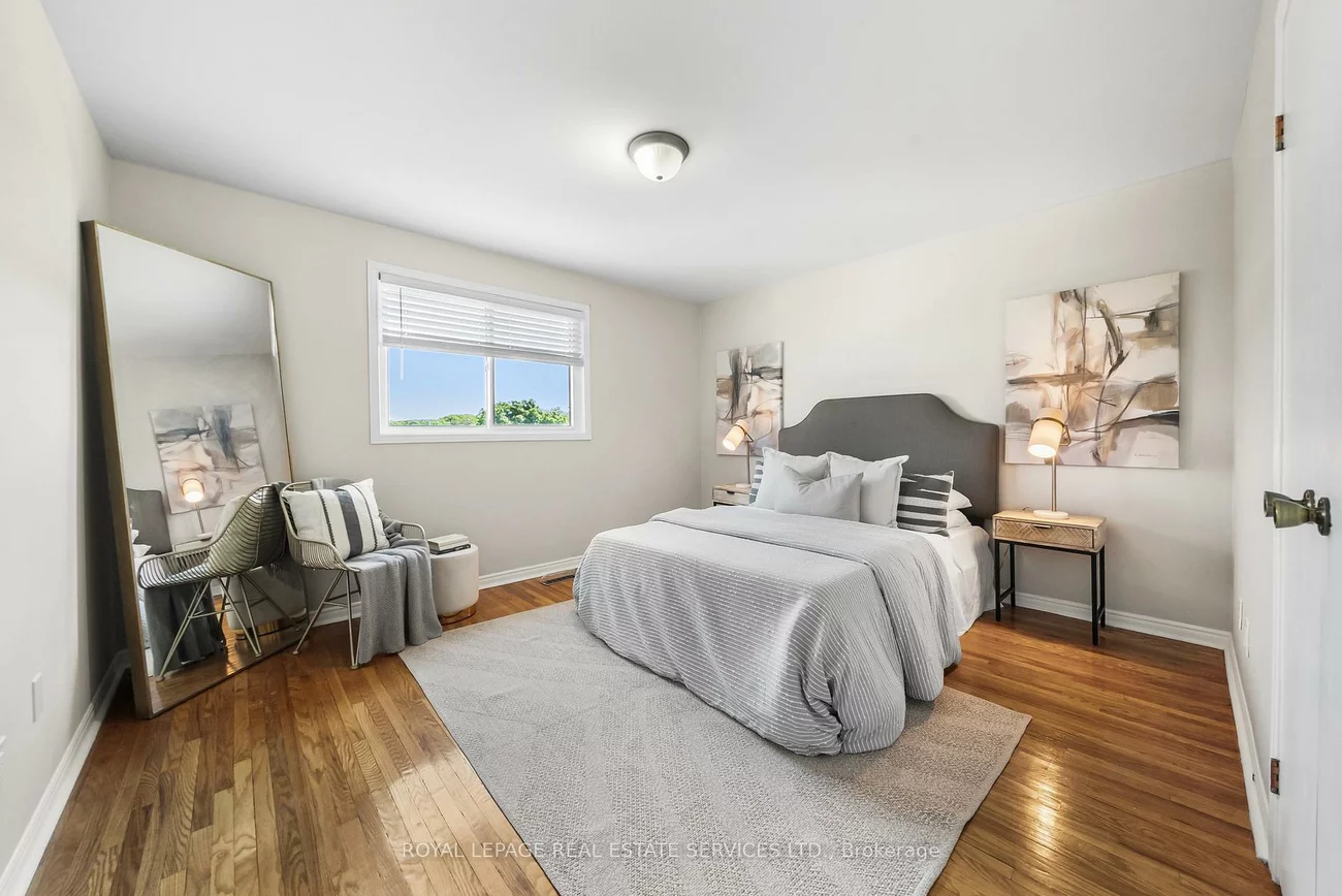 34, John Lindsay, Glenfield-Jane Heights, Toronto