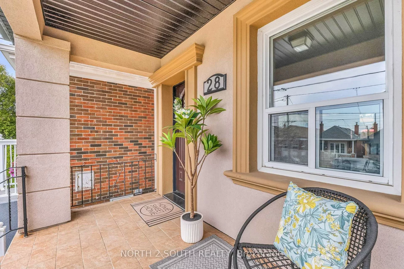 28, Teignmouth, Caledonia-Fairbank, Toronto