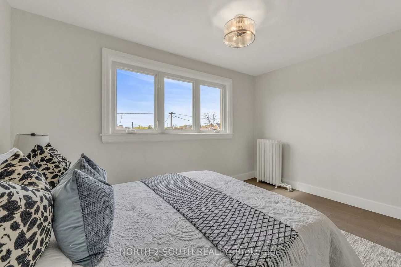 28, Teignmouth, Caledonia-Fairbank, Toronto