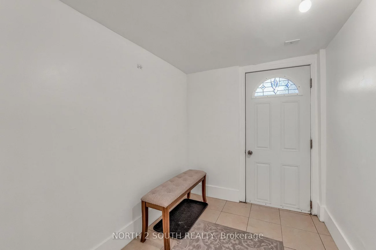 28, Teignmouth, Caledonia-Fairbank, Toronto