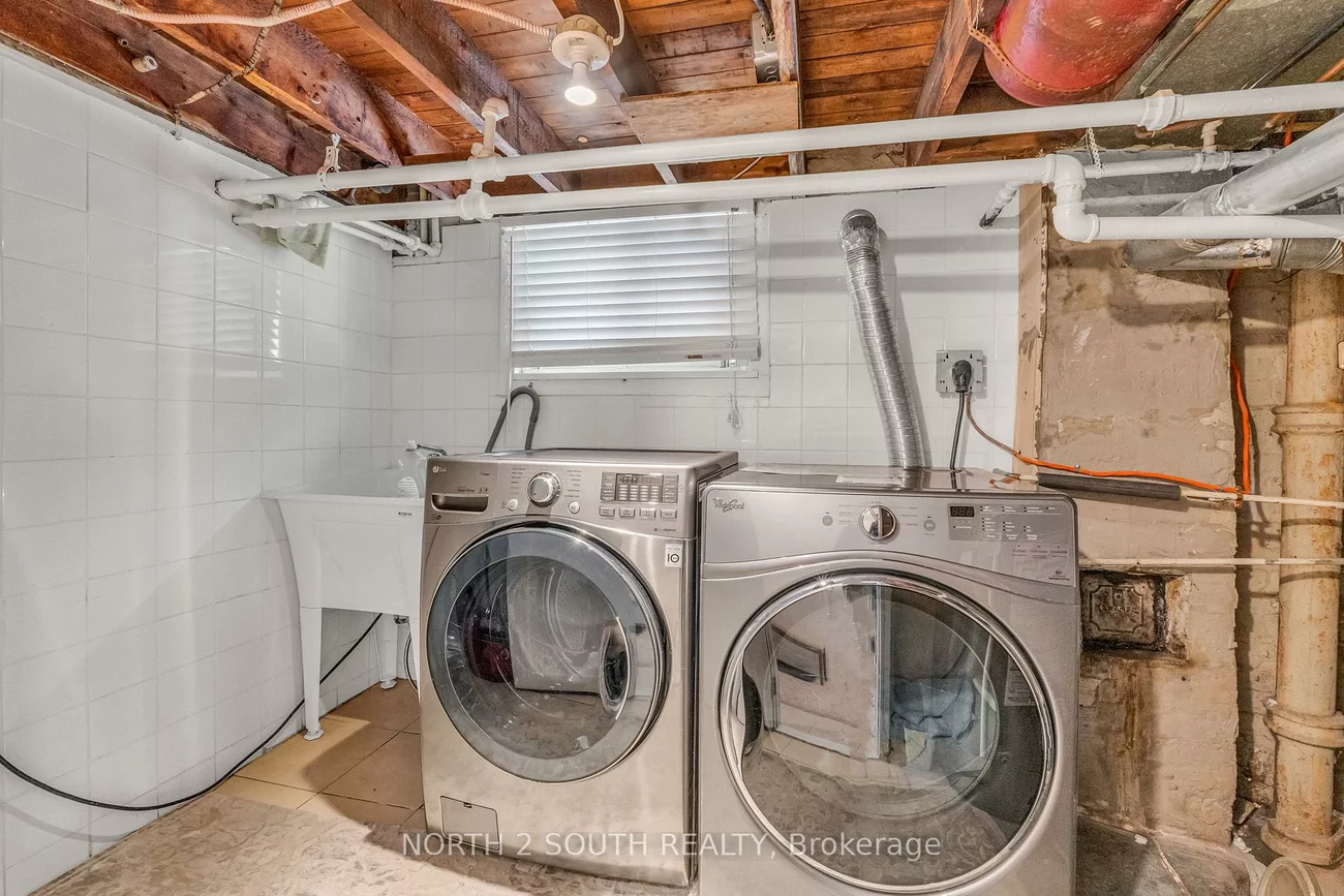 28, Teignmouth, Caledonia-Fairbank, Toronto