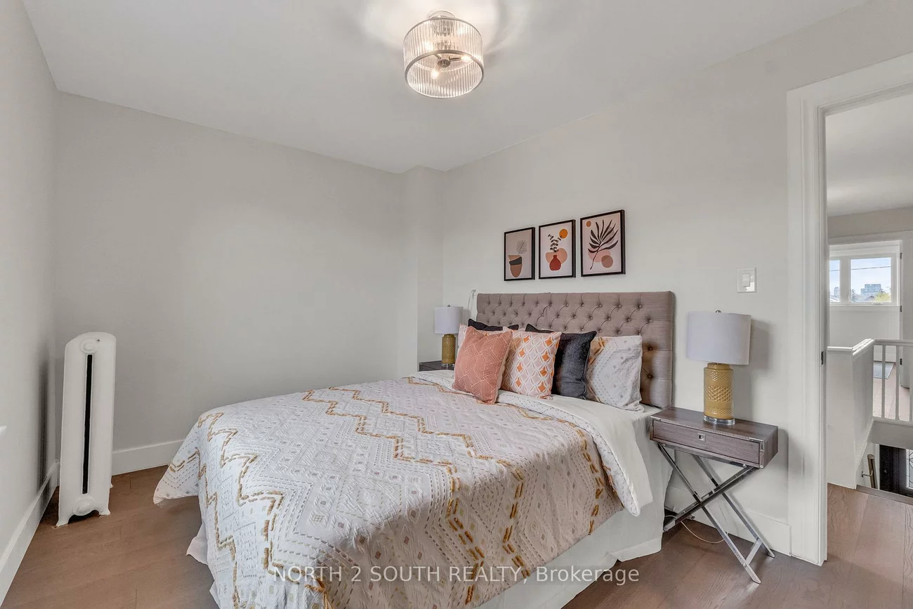 28, Teignmouth, Caledonia-Fairbank, Toronto