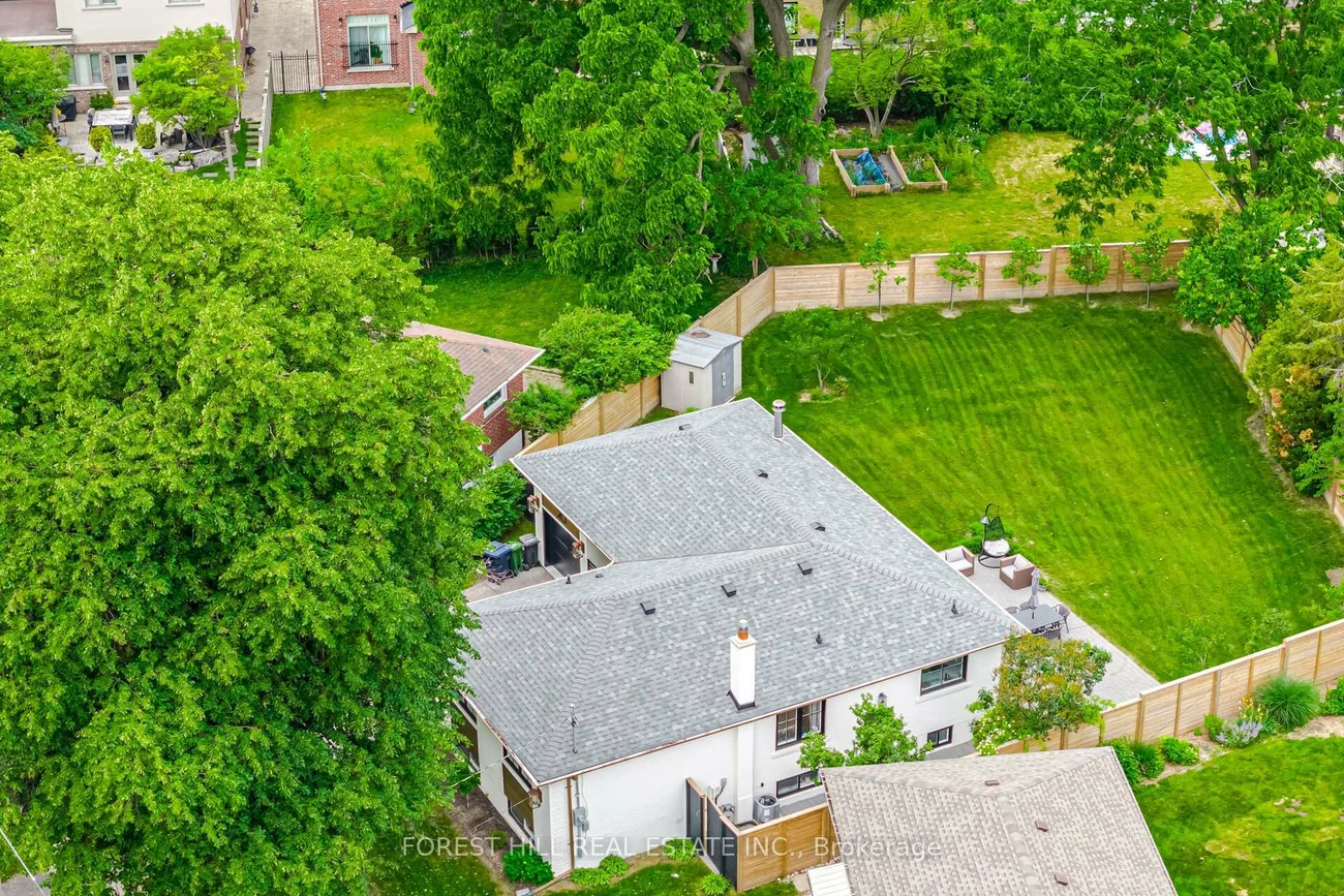 20, Silverhill, Islington-City Centre West, Toronto