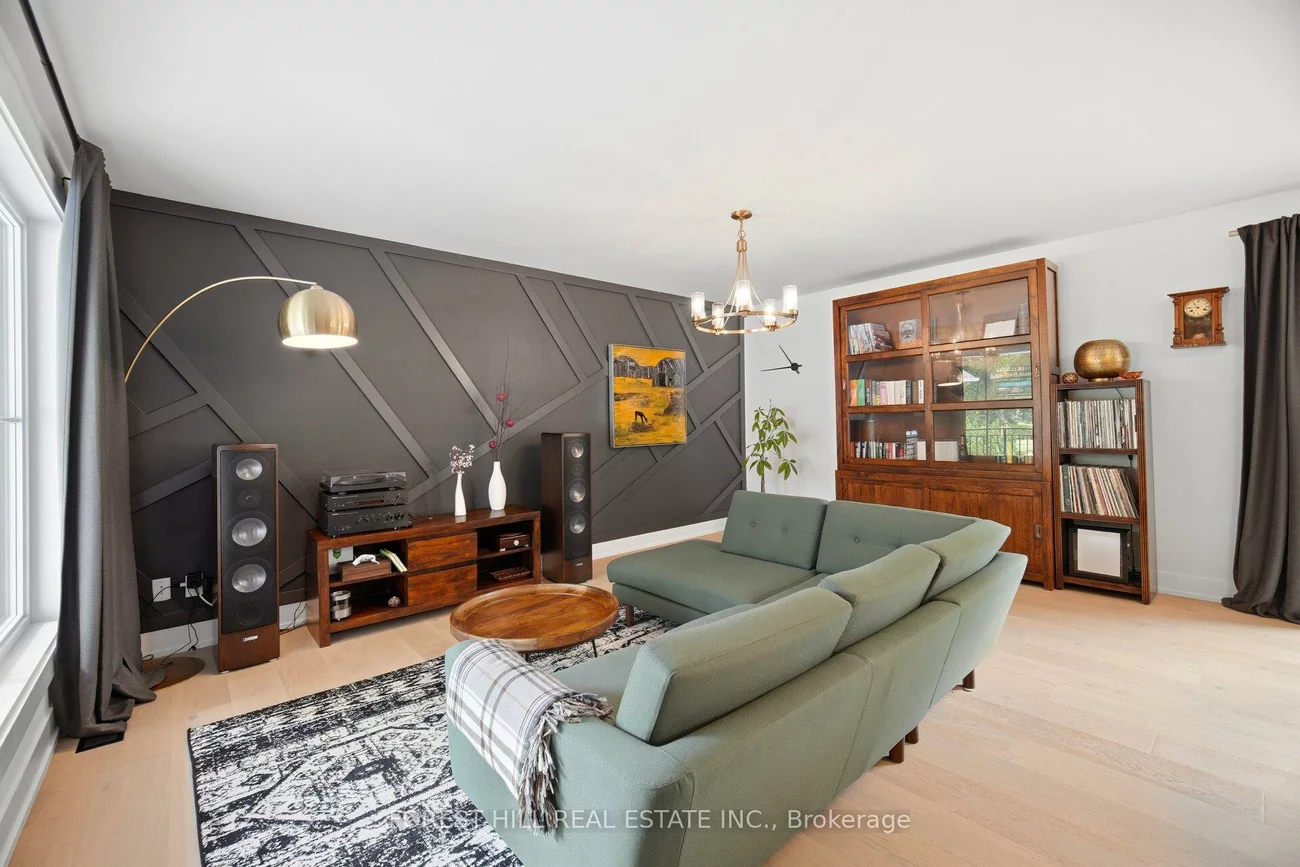 20, Silverhill, Islington-City Centre West, Toronto