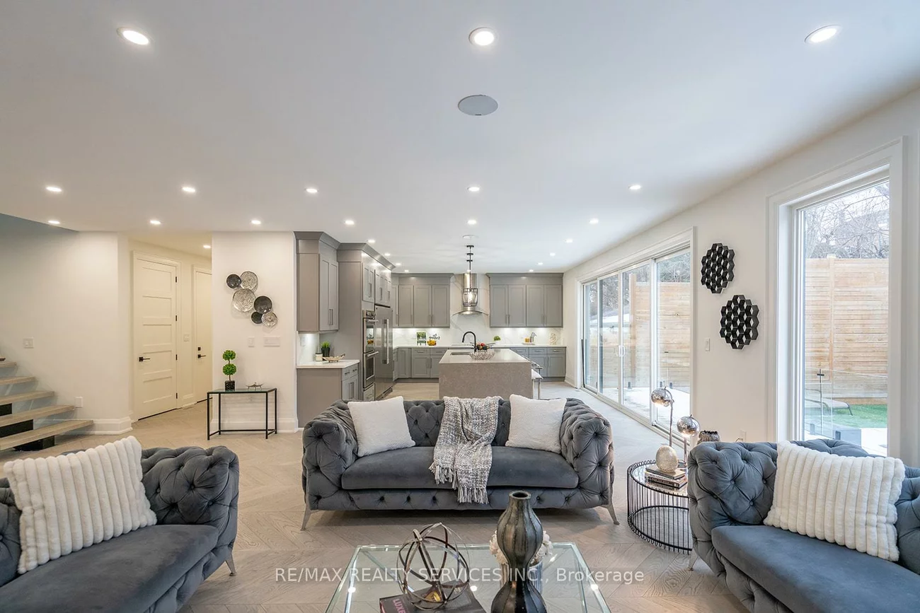 3, Bonnyview, Stonegate-Queensway, Toronto