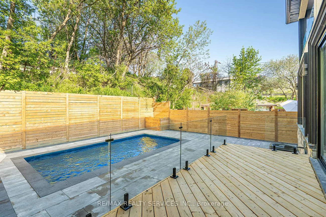 3, Bonnyview, Stonegate-Queensway, Toronto