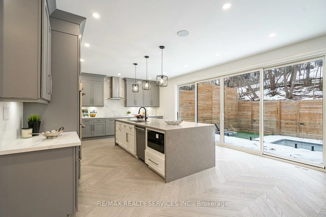 3, Bonnyview, Stonegate-Queensway, Toronto
