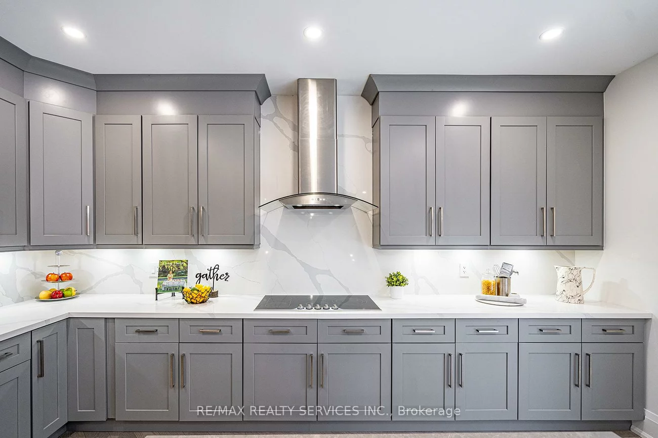 3, Bonnyview, Stonegate-Queensway, Toronto