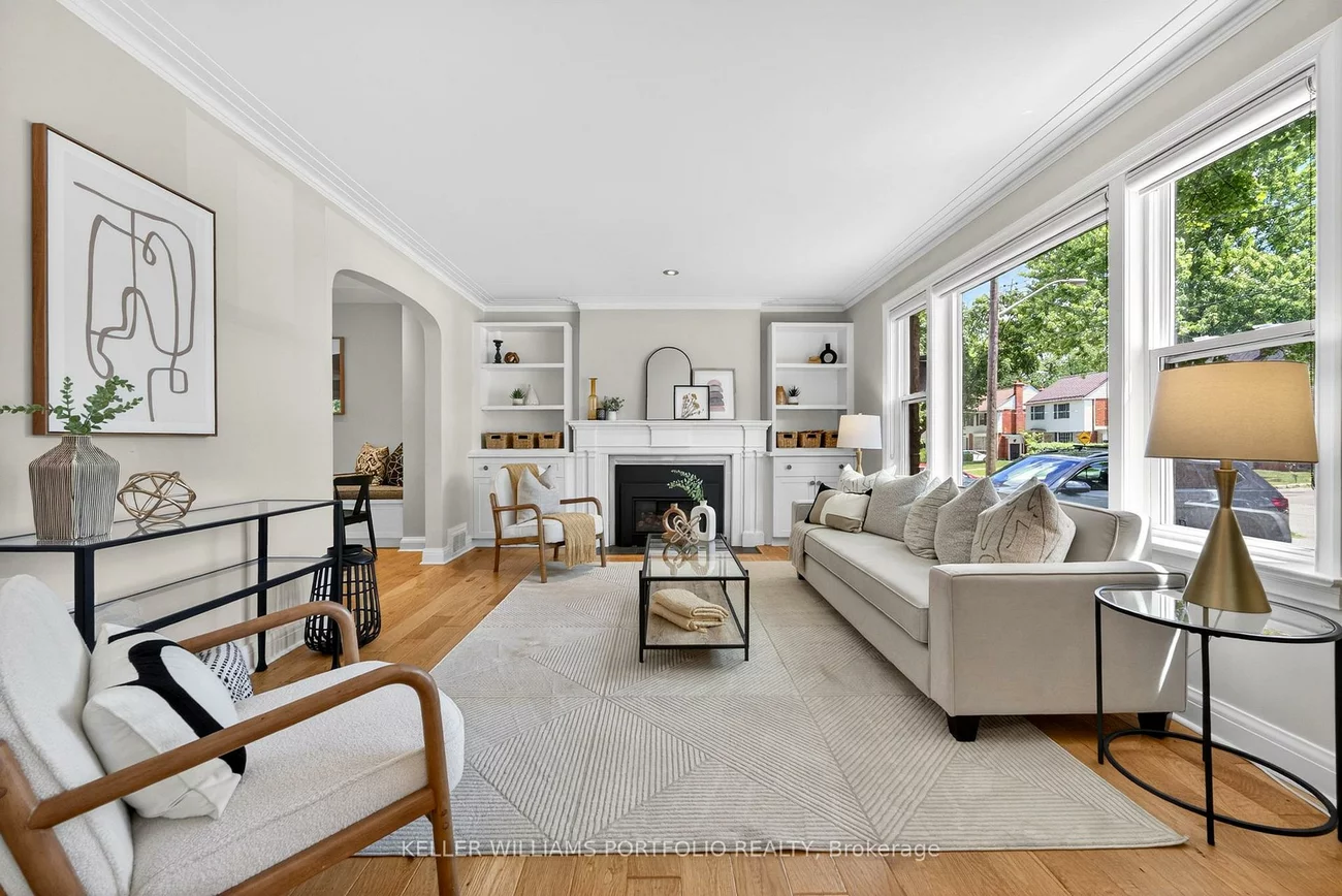 12, Glenaden, Stonegate-Queensway, Toronto