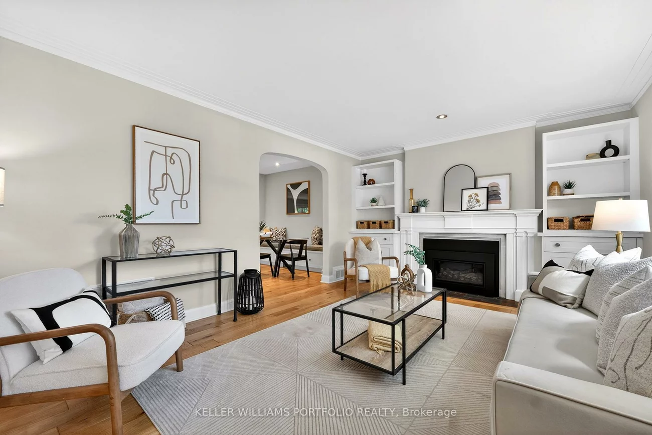 12, Glenaden, Stonegate-Queensway, Toronto