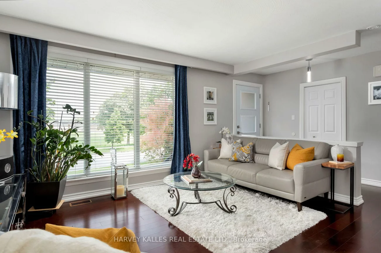 49, Learmont, Willowridge-Martingrove-Richview, Toronto
