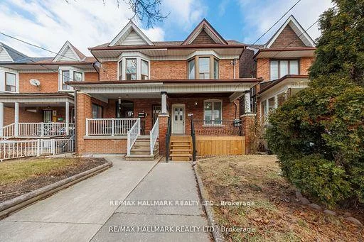 185, Laughton, Weston-Pellam Park, Toronto