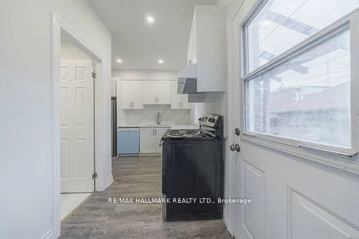 185, Laughton, Weston-Pellam Park, Toronto