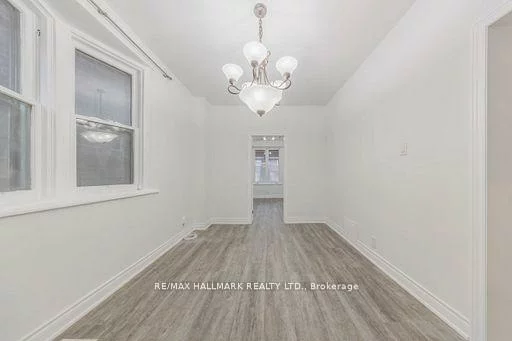 185, Laughton, Weston-Pellam Park, Toronto