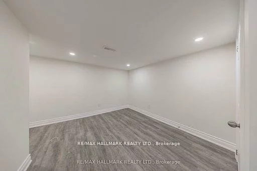185, Laughton, Weston-Pellam Park, Toronto