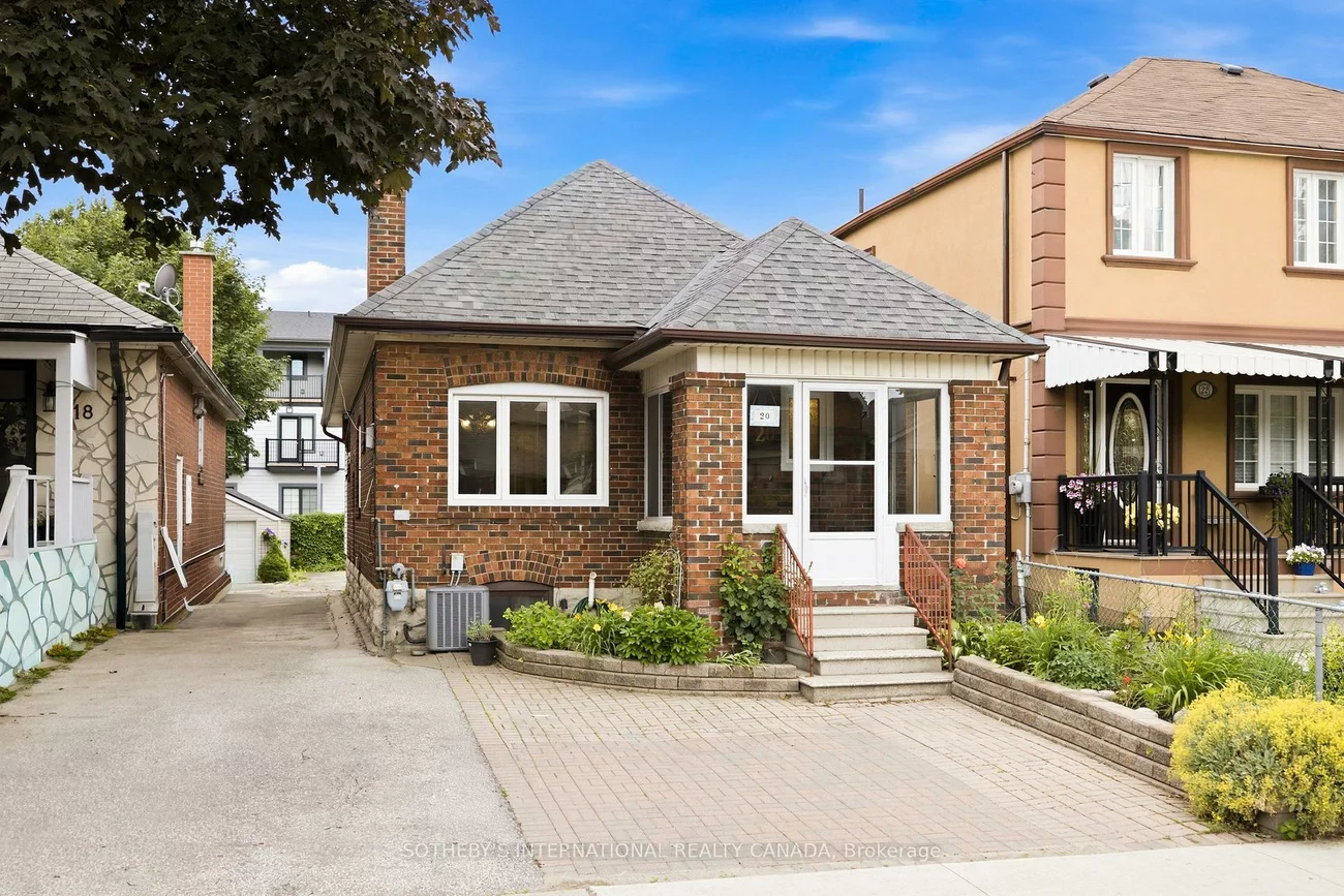 20, Bicknell, Keelesdale-Eglinton West, Toronto