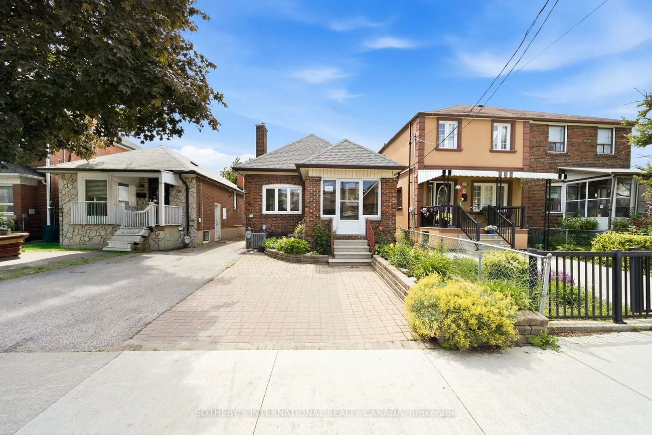 20, Bicknell, Keelesdale-Eglinton West, Toronto