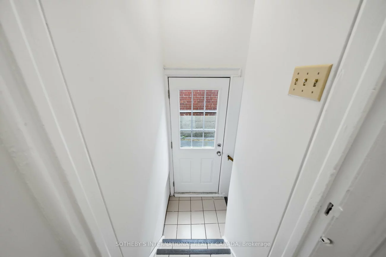 20, Bicknell, Keelesdale-Eglinton West, Toronto