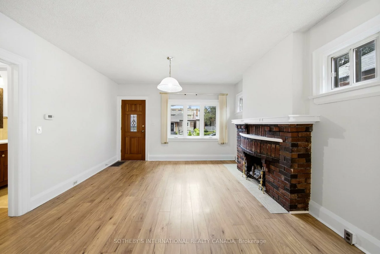 20, Bicknell, Keelesdale-Eglinton West, Toronto