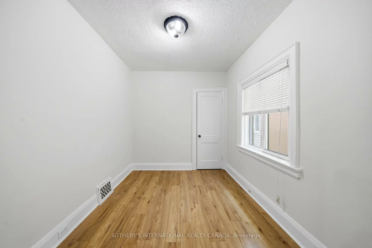 20, Bicknell, Keelesdale-Eglinton West, Toronto