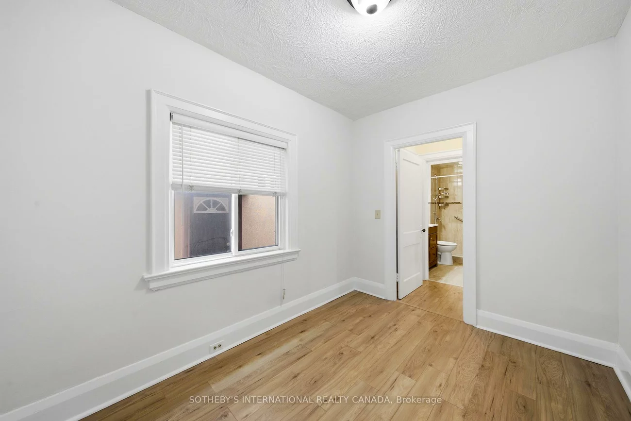 20, Bicknell, Keelesdale-Eglinton West, Toronto