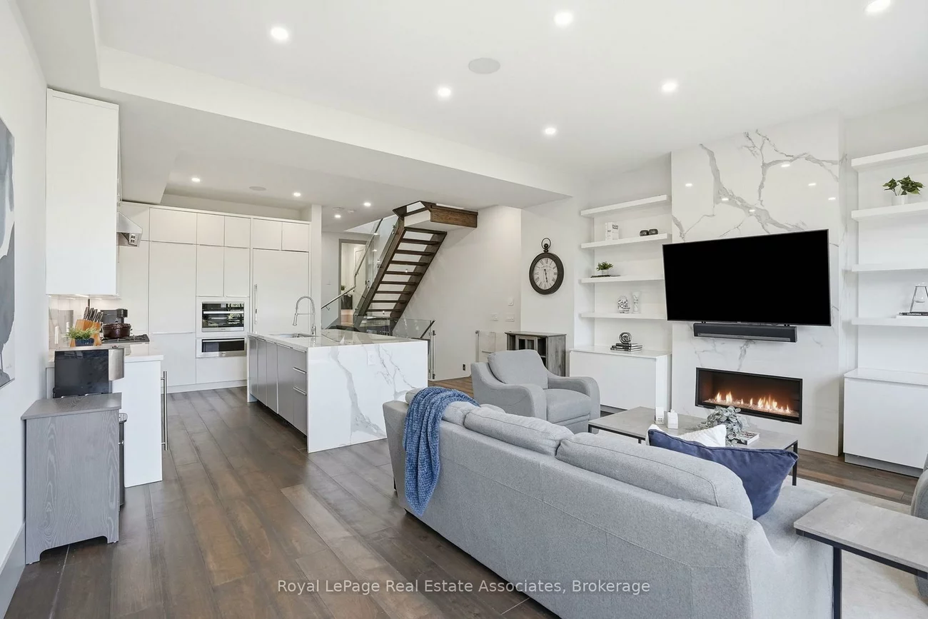 357B, Melrose, Mimico, Toronto