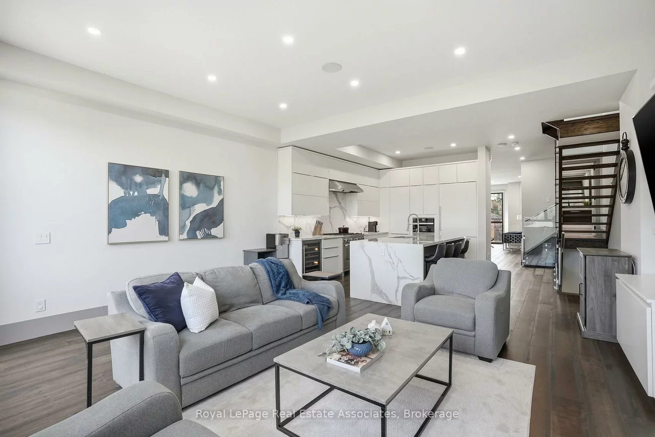 357B, Melrose, Mimico, Toronto