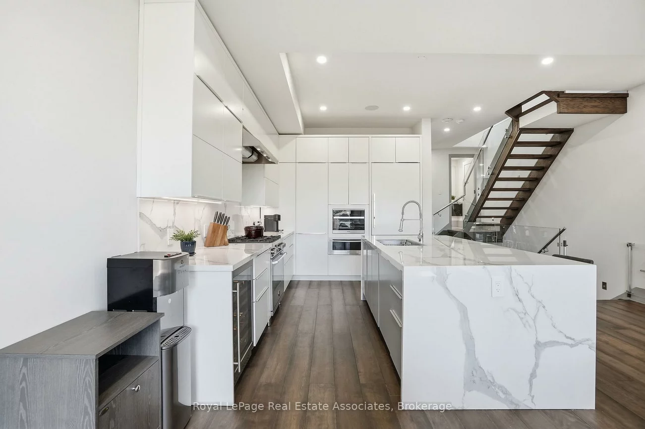 357B, Melrose, Mimico, Toronto