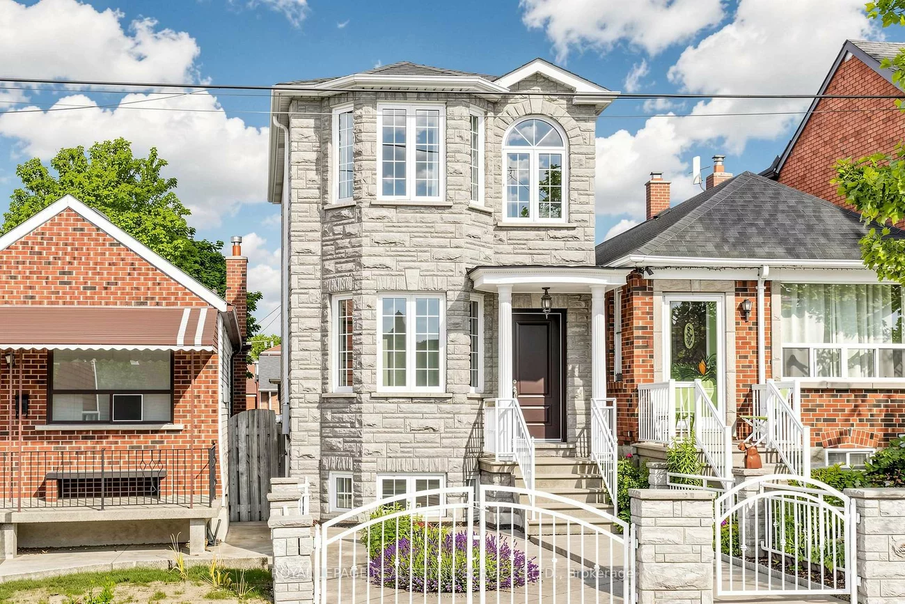 256, Earlscourt, Caledonia-Fairbank, Toronto