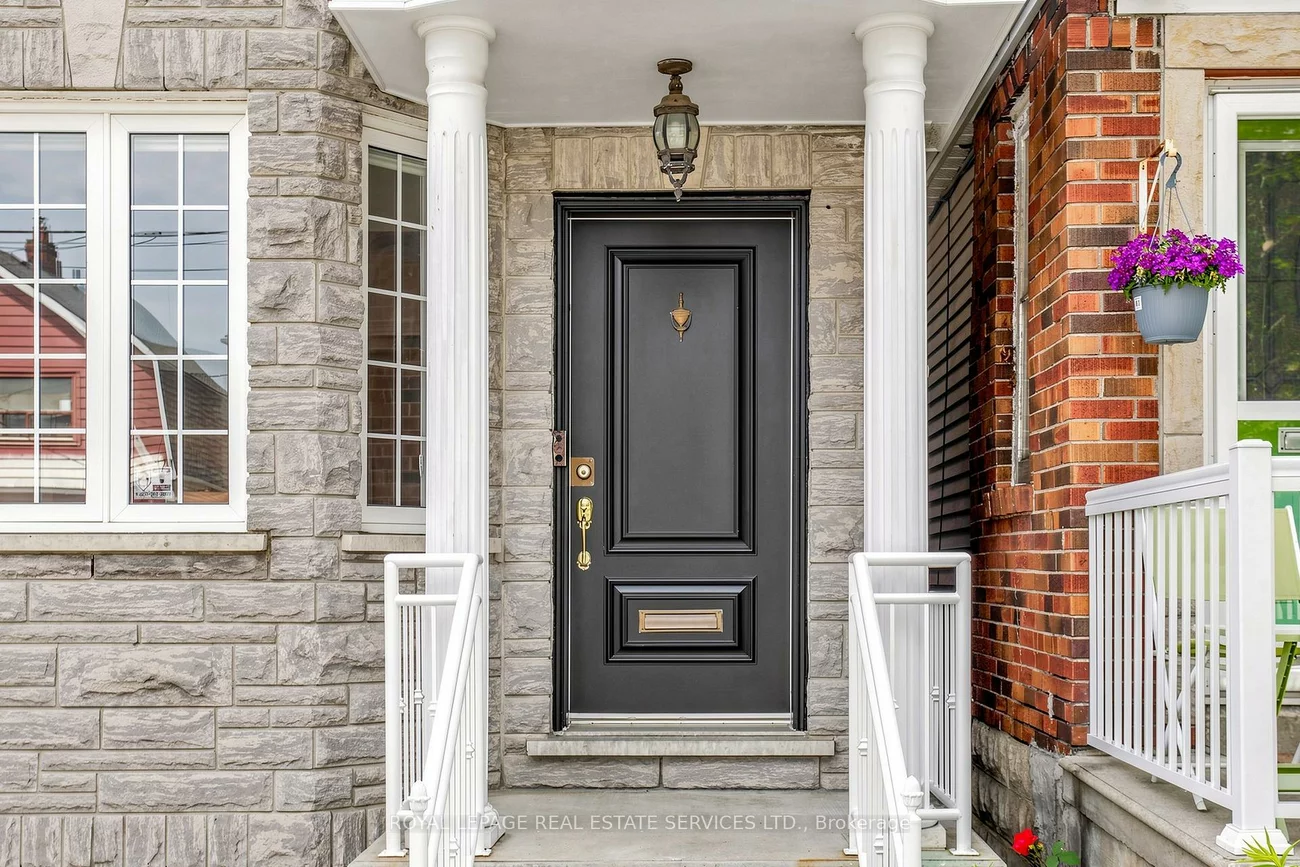 256, Earlscourt, Caledonia-Fairbank, Toronto