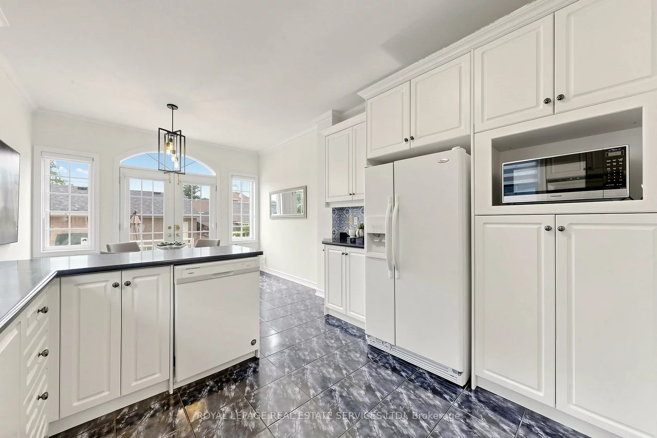 256, Earlscourt, Caledonia-Fairbank, Toronto