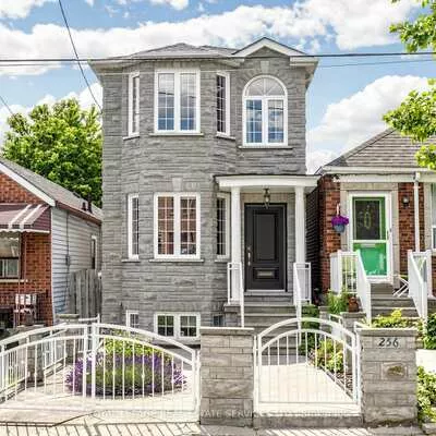 256, Earlscourt, Caledonia-Fairbank, Toronto