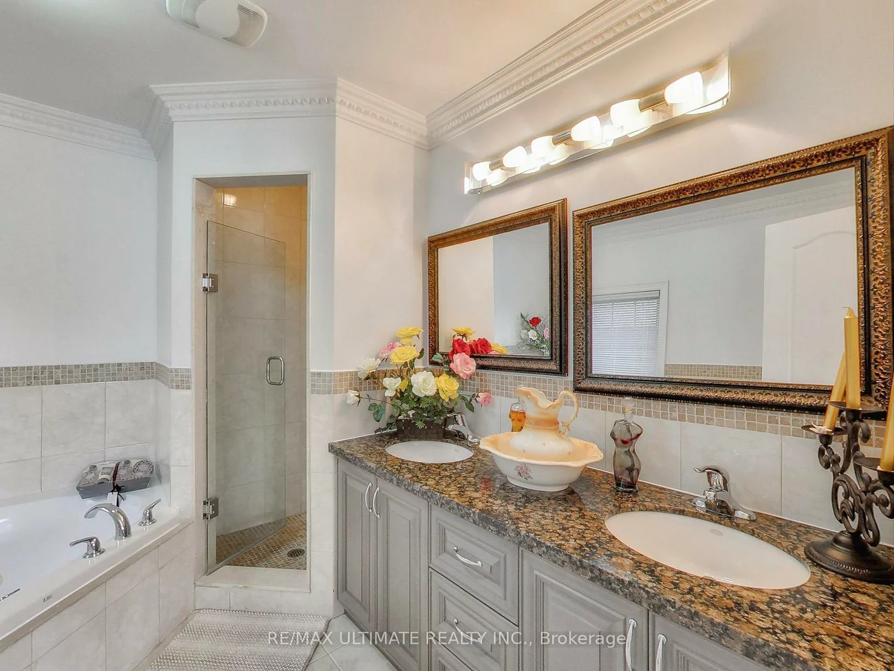 26, Dynevor, Caledonia-Fairbank, Toronto