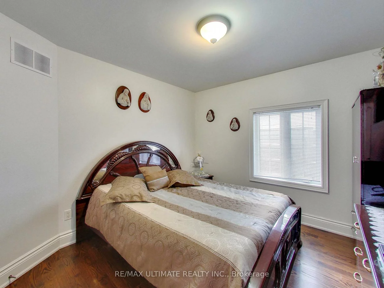 26, Dynevor, Caledonia-Fairbank, Toronto