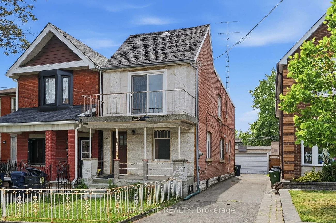 502, Salem, Dovercourt-Wallace Emerson-Junction, Toronto