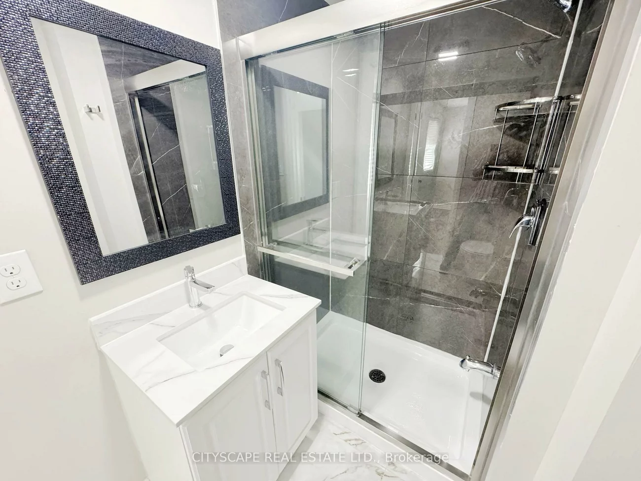 345, Silverstone, West Humber-Clairville, Toronto