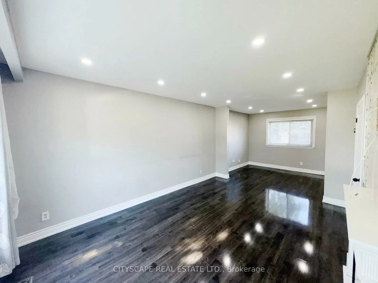 345, Silverstone, West Humber-Clairville, Toronto